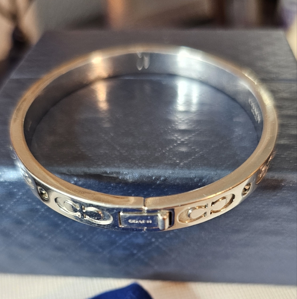 Coach Signature Pave Hinged Bracelet Silver & Rhinestone with Pouch Giftbox EUC - Picture 5 of 10